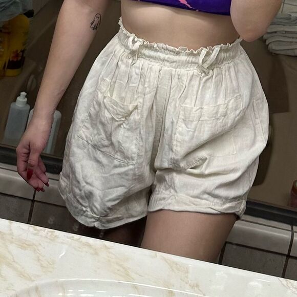 Jens Pirate Booty Bloomer Style Beachy High Waisted cream shorts - Picture 1 of 11
